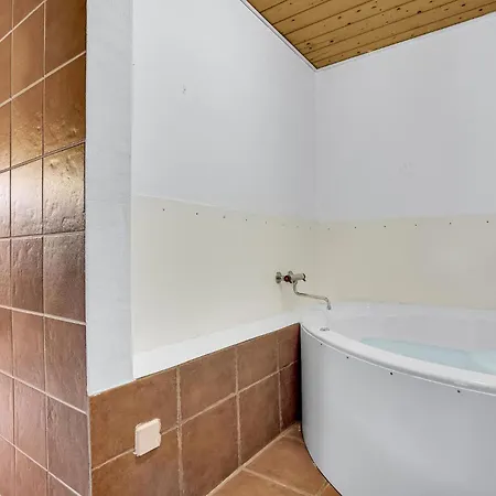 3 Bedroom Beautiful Home In Hals Ferienhaus *